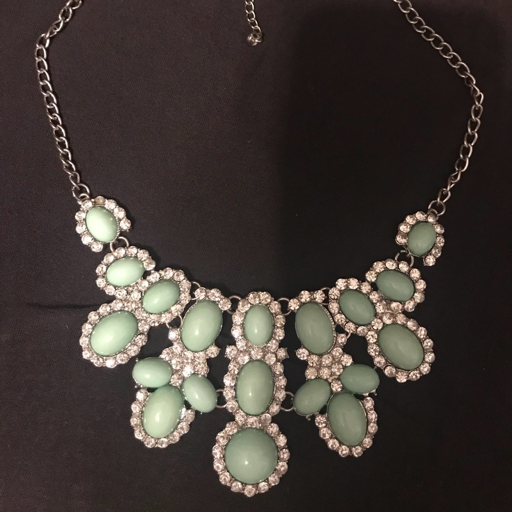 Statement necklace